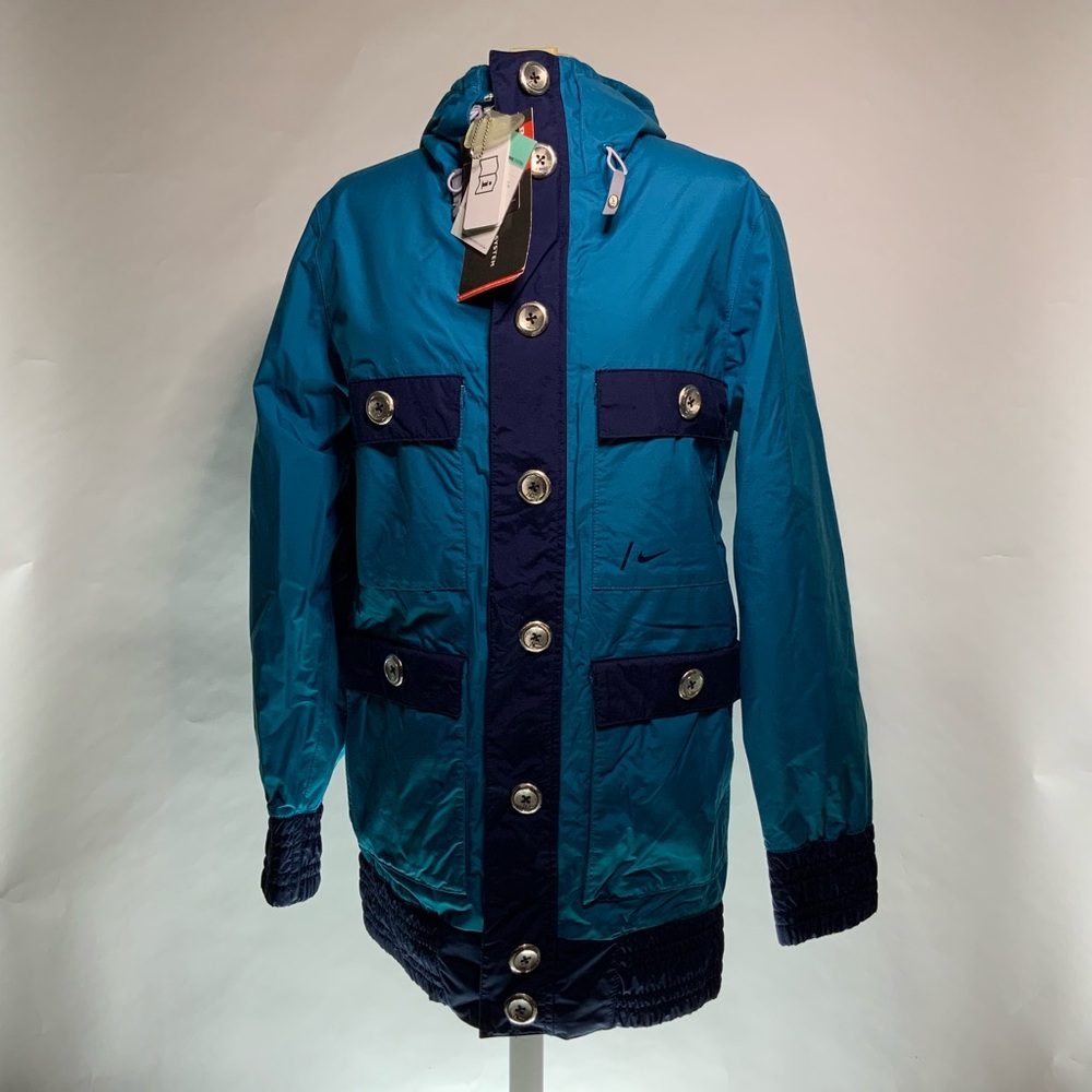 Nike Snowboarding Shell (NWT)